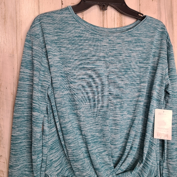Xersion Girl's Aqua Space Dyed Athletic Shirt Long Sleeve NWT Size Medium 10/12 - Picture 4 of 8